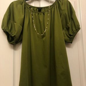 ANN TAYLOR shirt olive green sm short puff sleeve
